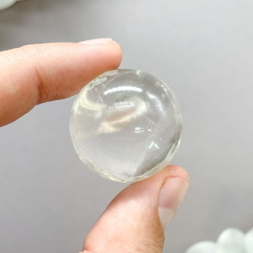 Шар из горного хрусталя