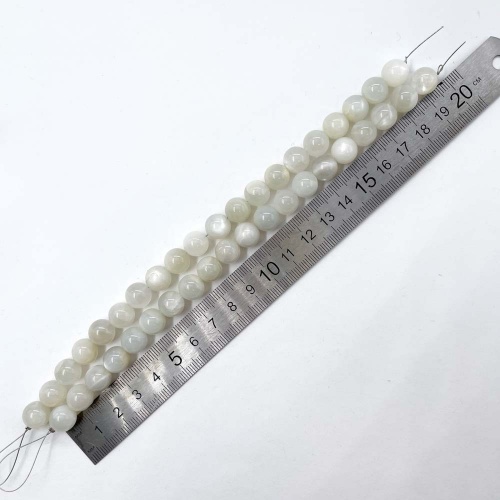 Бусины из лунного камня