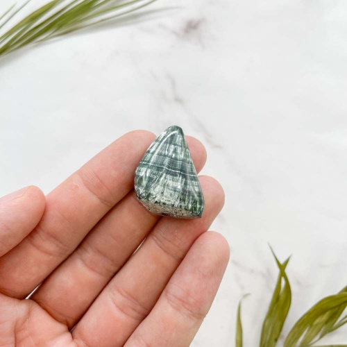 Серафинит (клинохлор)