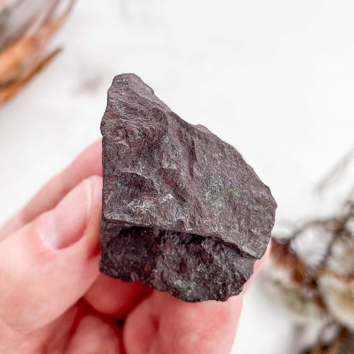 Эпидот с пьемонтитом (Кровь дракона)