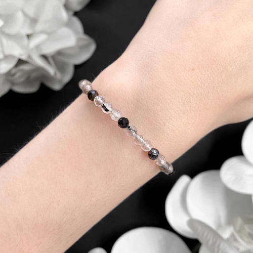 Браслет из кварца с шерлом (черным турмалином) (огранка)