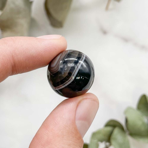 Шар из агата чёрного (тонированного)