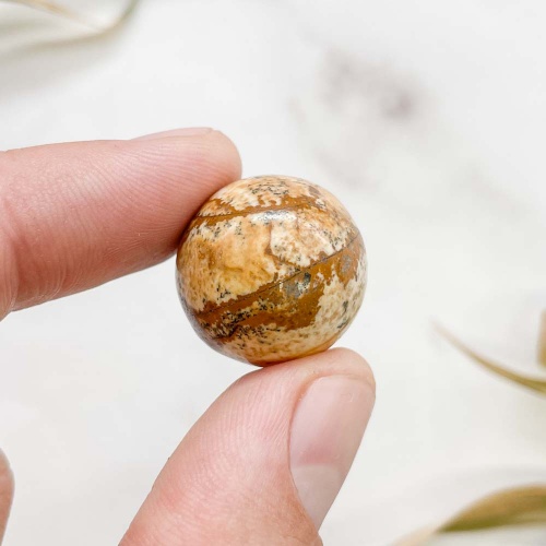 Шар из известняка пейзажного