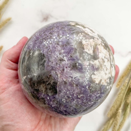 Шар из лепидолита