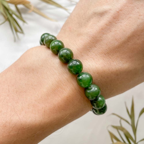Браслет из нефрита