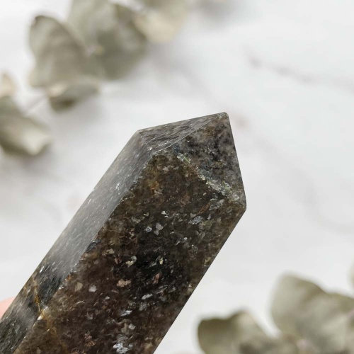 Столбик из мусковита