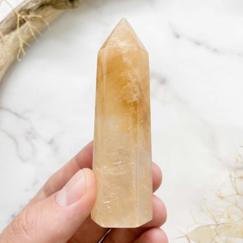 Столбик из кальцита золотистого