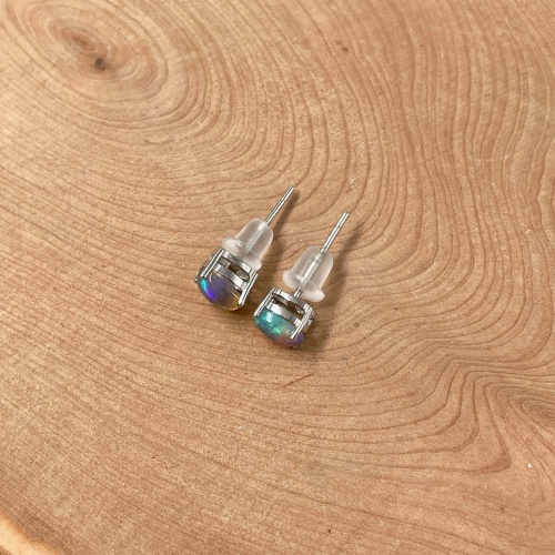 Пусеты из опала благородного