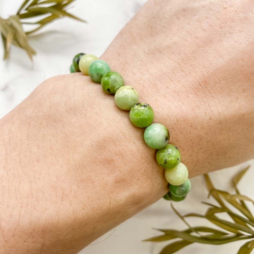 Браслет из опала "Киви"