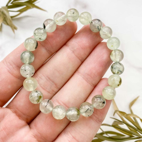 Браслет из пренита с эпидотом