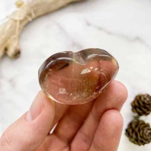 Сердце из кварца дымчатого (облученного) "раухтопаза"