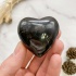 Сердце из обсидиана серебристого