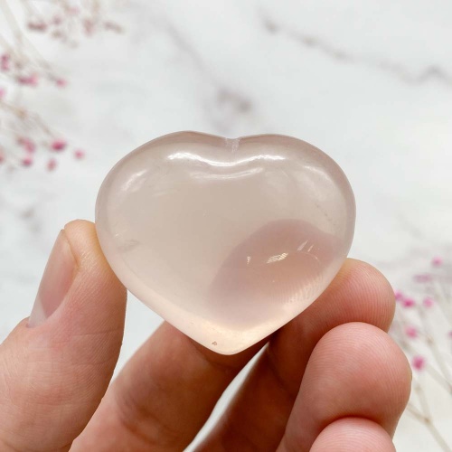 Сердце из кварца розового