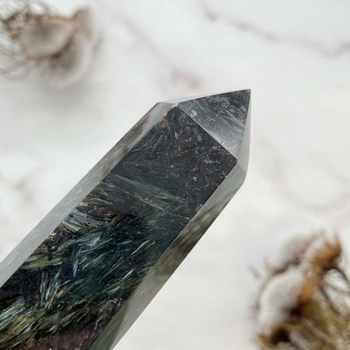 Столбик из антофиллита