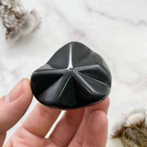 Фигурка звезда из обсидиана радужного