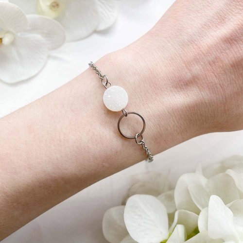 Браслет с кварцем