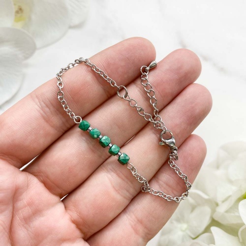 Браслет из малахита (огранка с фурнитурой)