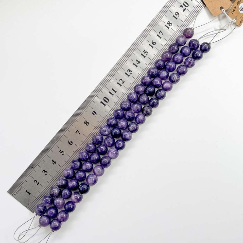 Бусины из лепидолита