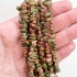 Бусины из унакита