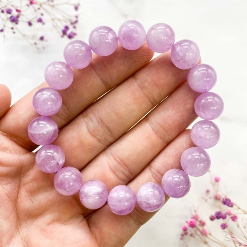 Браслет из кунцита