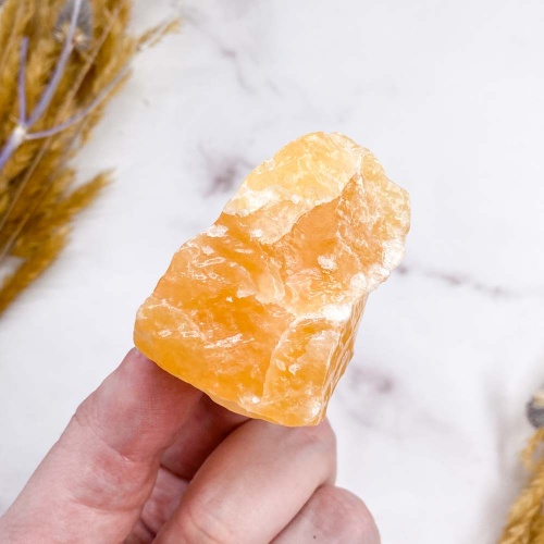 Кальцит золотистый 