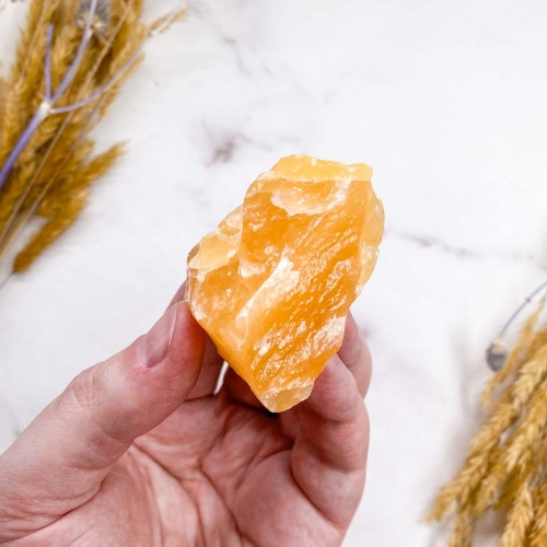 Кальцит золотистый 