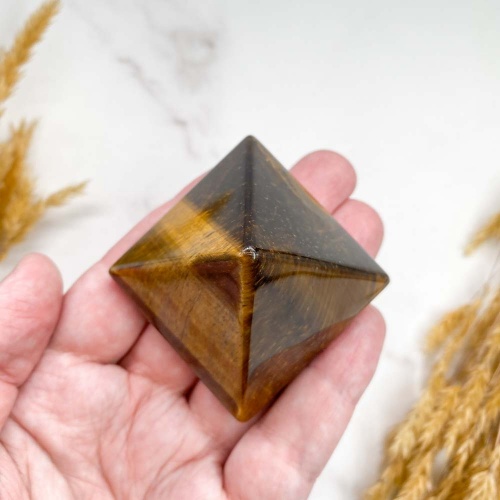 Пирамида из тигрового глаза