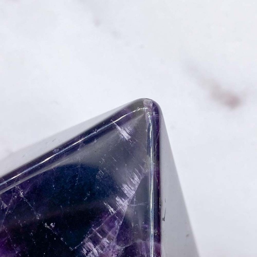 Пирамида из аметиста