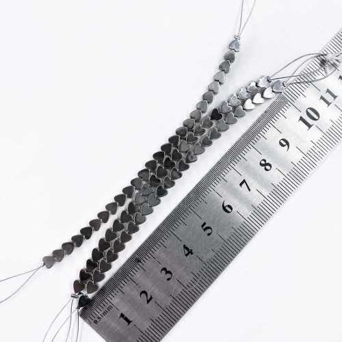 Нить бусин из геметина (сердечки) 4х2 мм