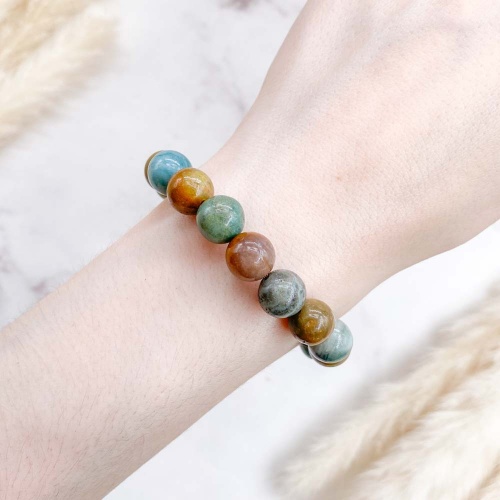 Браслет из яшмоида